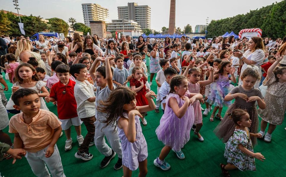 Büyükşehir’den çocuklara yıl sonu şenliği