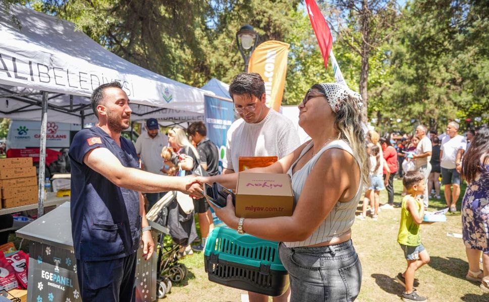 Torbalı'da Patili Dostlar İçin Unutulmaz Festival