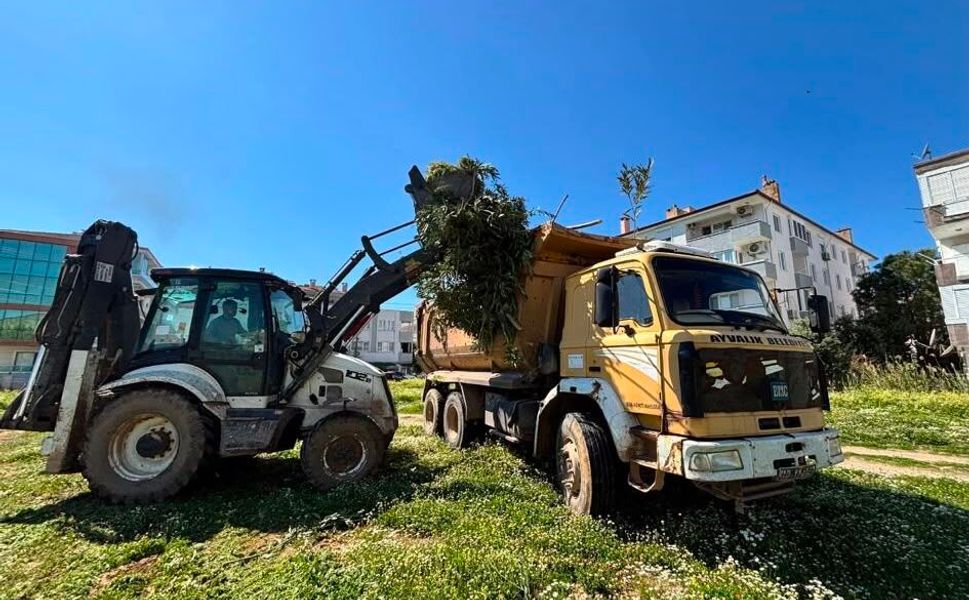 AYVALIK’TA BELEDİYE EKİPLERİ KURBAN BAYRAMI SÜRESİNCE 7/24 MESAİ YAPTI