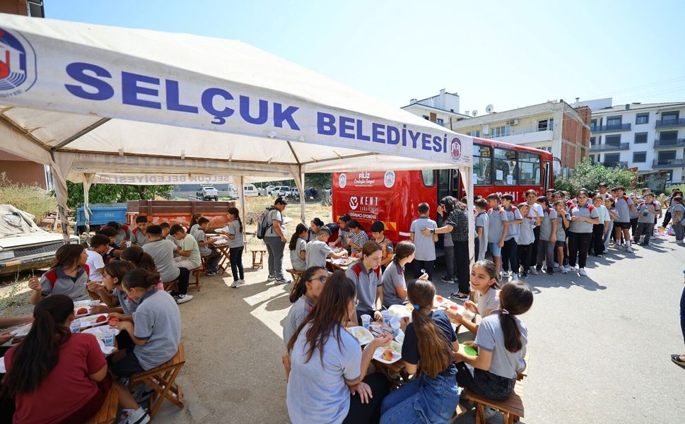Kent Lokantası Öğrenci Otobüsleri Tatile Girdi: Başkan Sengel’den Öğrencilere Tatil Mesajı