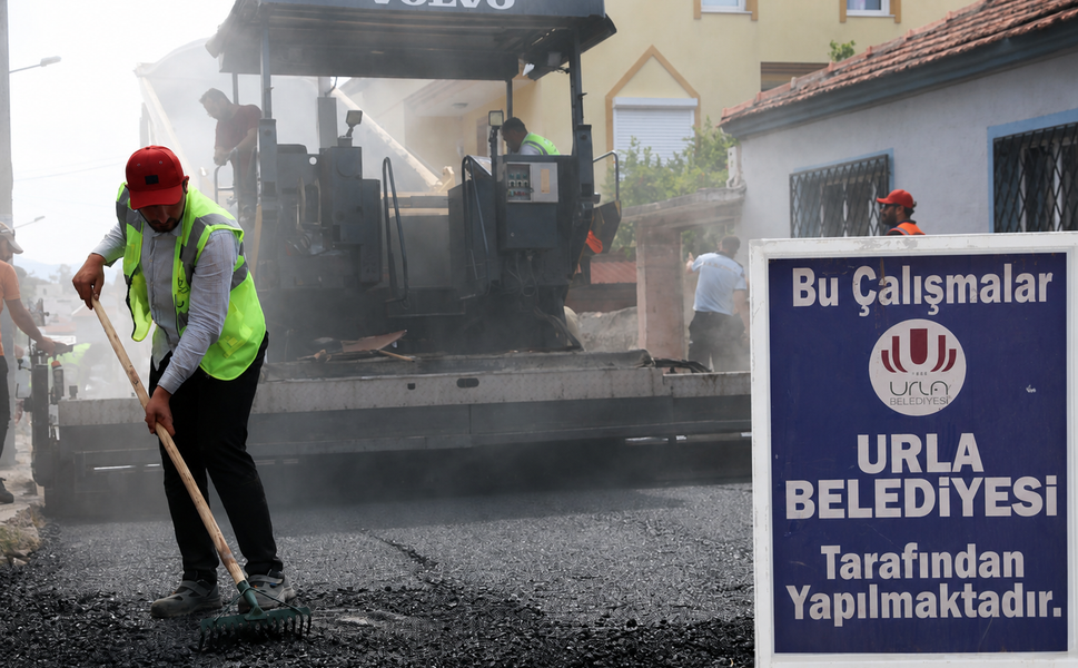 URLA’DA ASFALT SEFERBERLİĞİ: ALTYAPI BÜYÜK ÖLÇÜDE TAMAMLANDI, YOLLAR YENİLENİYOR
