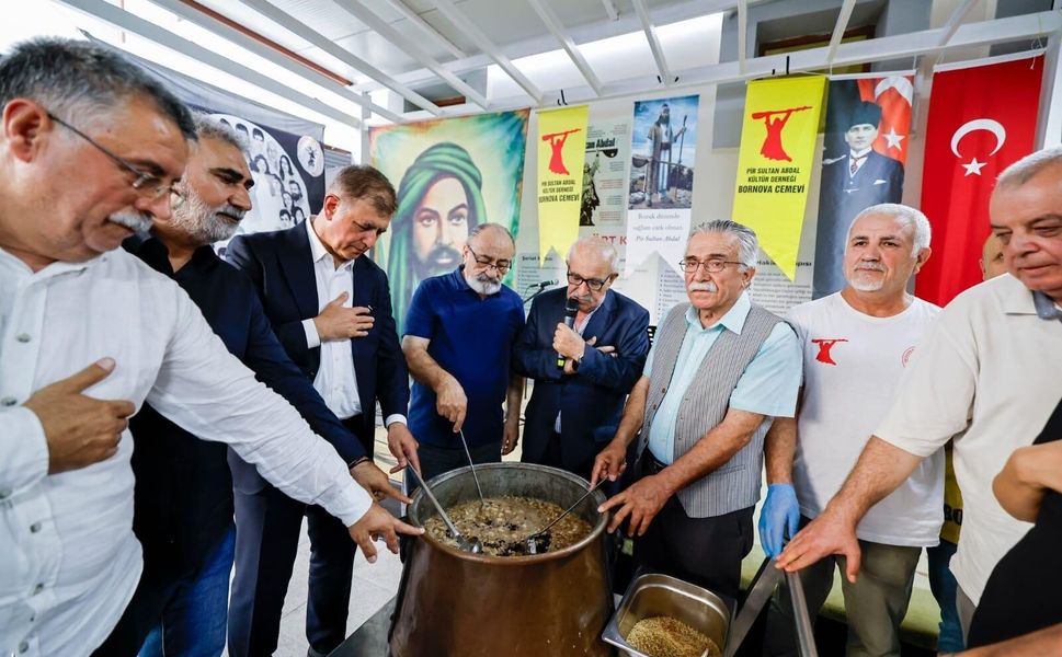 Başkan Tugay: Yanlışın ve zulmün karşısında asla boyun eğmeyeceğiz