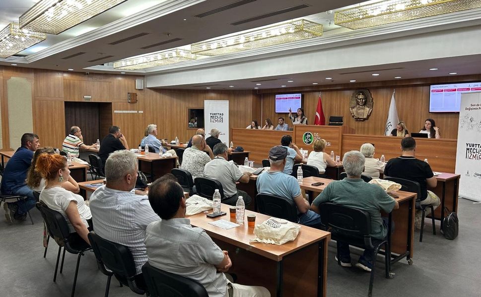 Yurttaşlar karar veriyor, İzmir’in geleceği şekilleniyor