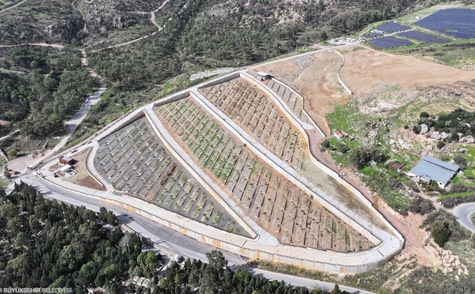 İzmir’de mezarlıklarda Türkiye’ye örnek olacak model