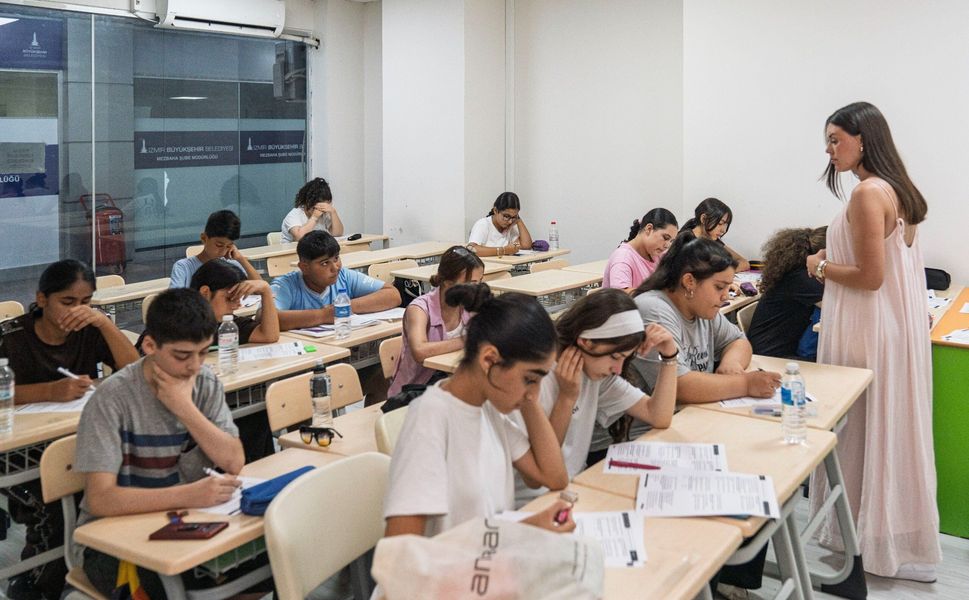 Sınav Destek Merkezlerinde yaz dolu dolu geçiyor