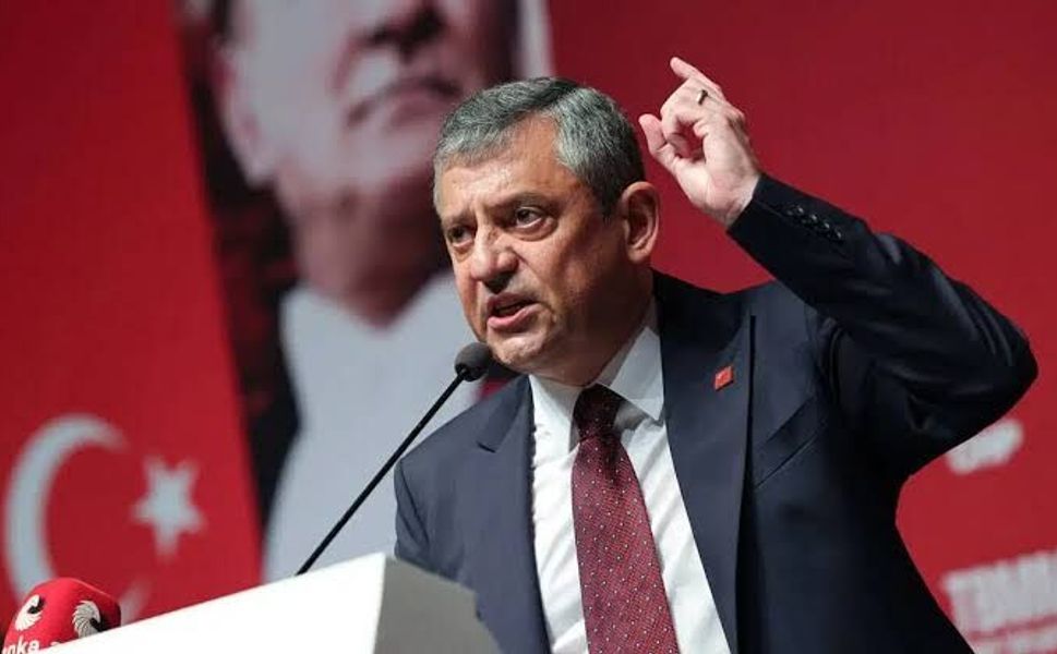 Özgür Özel'den Yeni Parti Mesajı: "Resmi Adımlar Temmuz Sonu, Ağustos Başında"