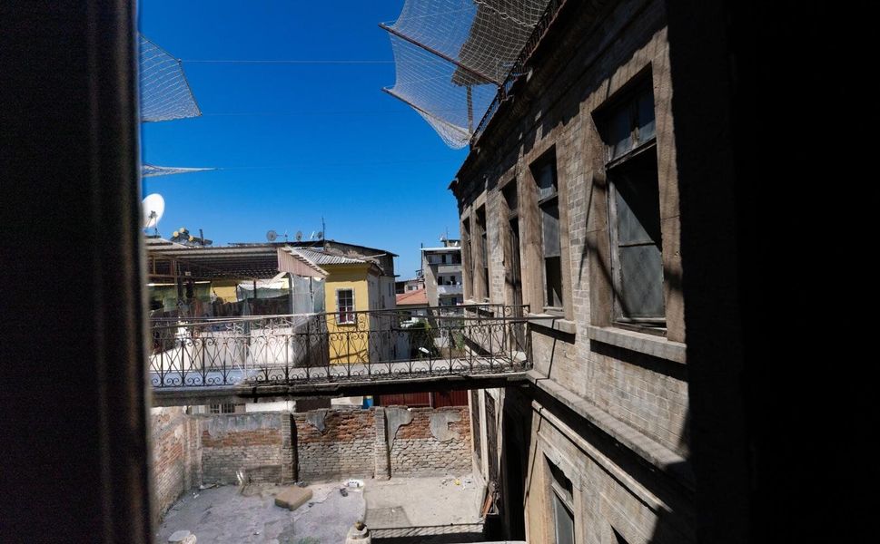 İzmir’in simge yapısı Cihan Palas yeniden hayat buluyor