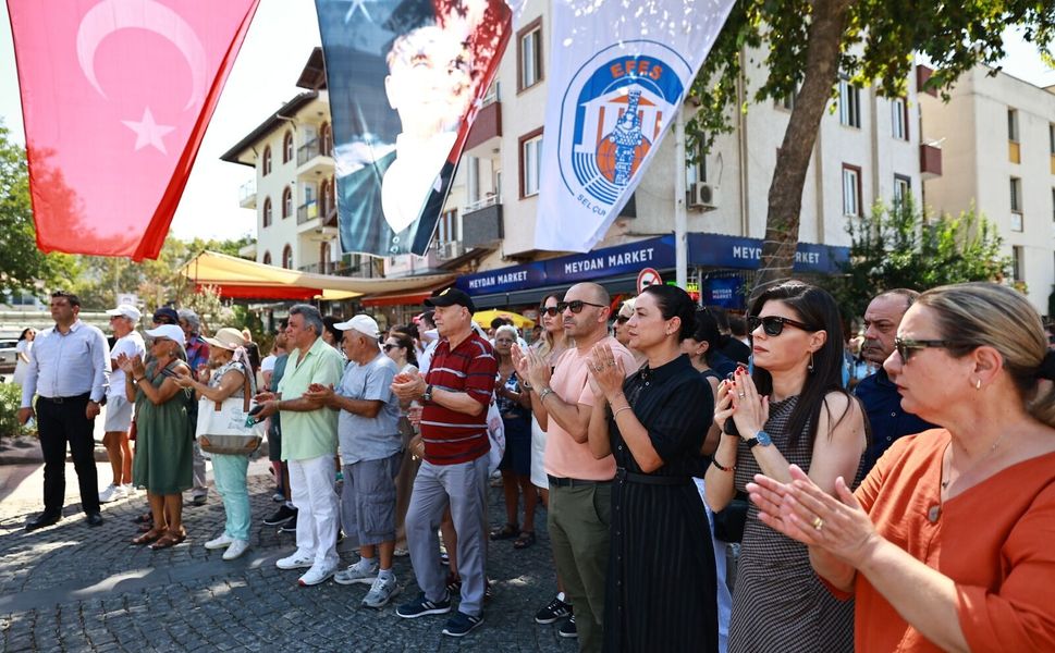 BAŞKAN FİLİZ CERİTOĞLU SENGEL: “BÜYÜK TAARRUZ, CUMHURİYETİN, MÜCADELENİN VE BAĞIMSIZLIĞIN RUHUDUR”
