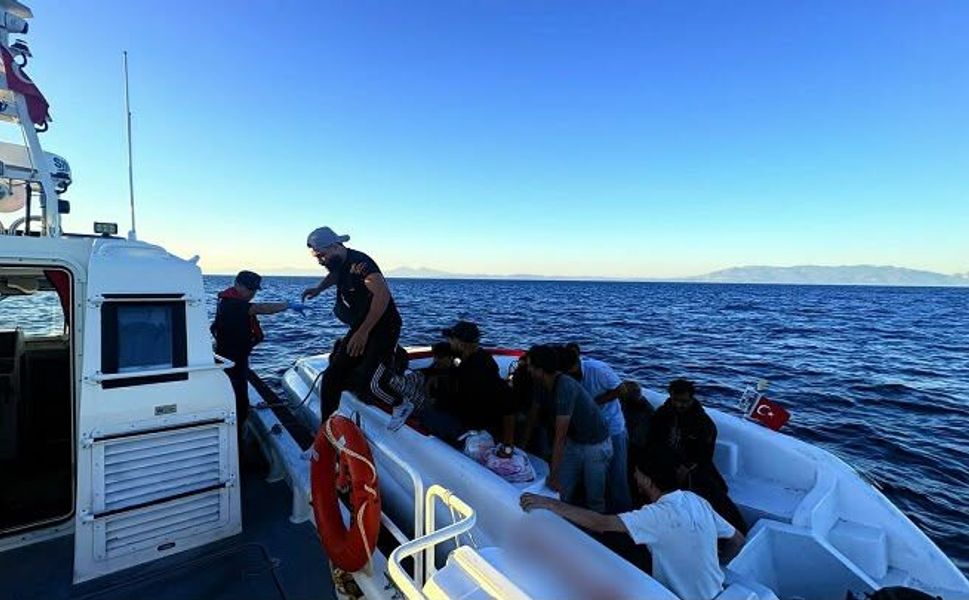 Urla ve Seferihisar’da 100 Düzensiz Göçmen ile 1 Şüpheli Yakalandı