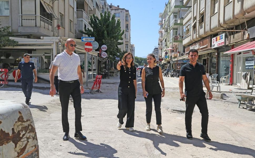 Bostanlı Cemal Bülbül Sokak’ta dönüşüm sürüyor