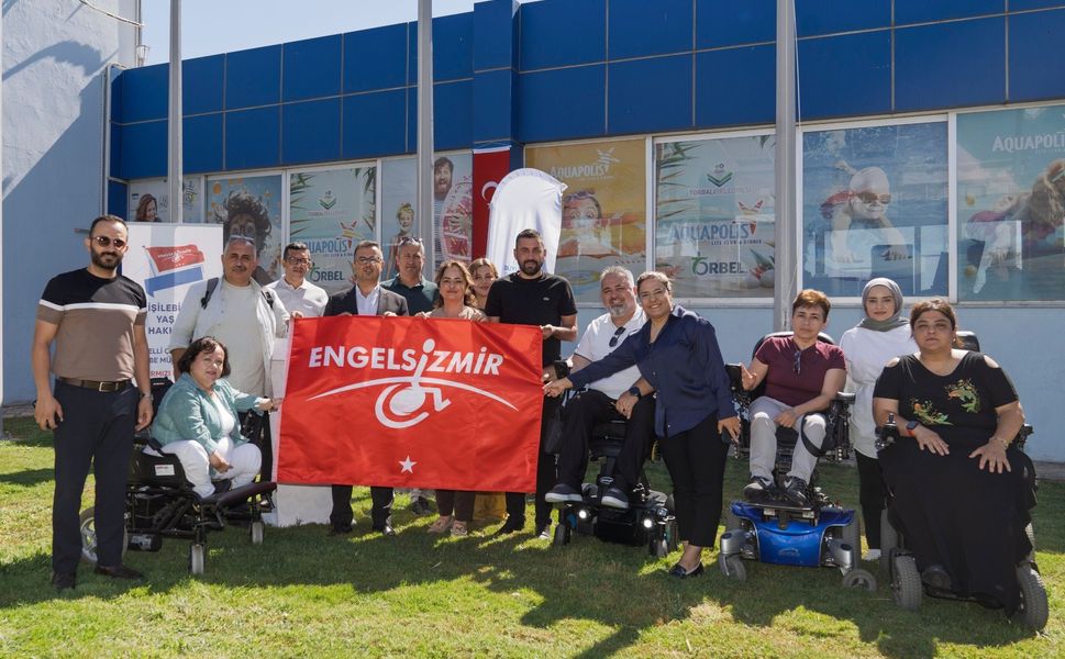 Torbalı Belediyesi’nin bir tesisi daha Kırmızı Bayrak aldı: Aquapolis’te engelsiz yaşam