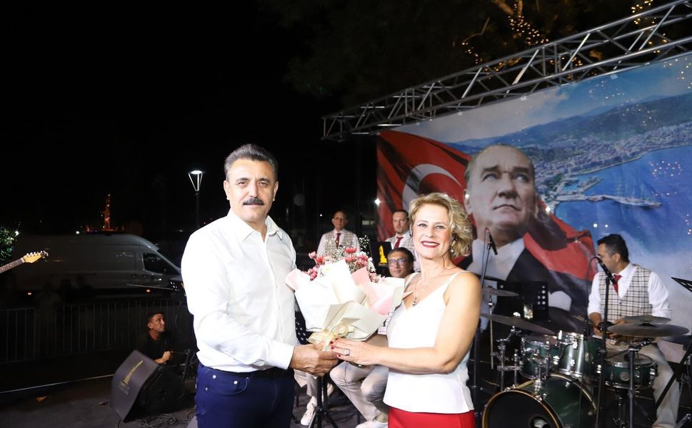 Dikili'nin kurtuluşunun 104. yılı coşkuyla kutlandı