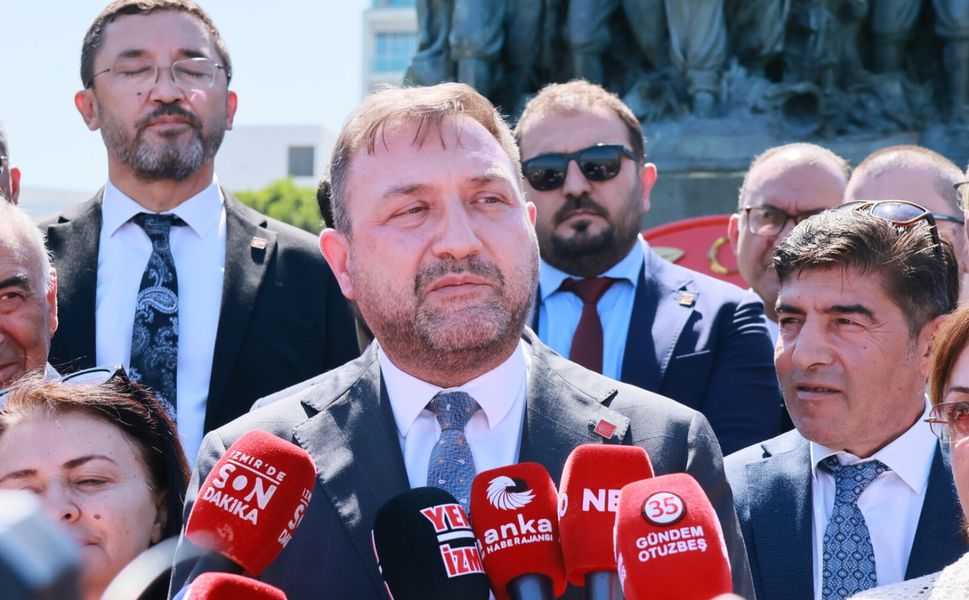 GÜMRÜKÇÜ’DEN 9 EYLÜL’DE ÇİFTE BAYRAM MESAJI