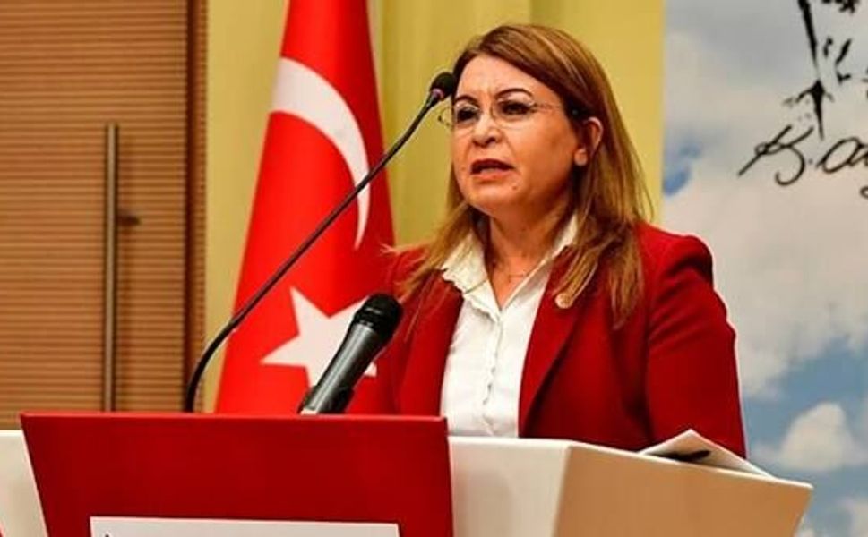 İZMİR’DE KILIÇDAROĞLU’NU KARŞILAYAN BİÇER’DEN GÜÇ’E SERT TEPKİ: “CESARETİ VARSA İKTİDARI ELEŞTİRSİN”