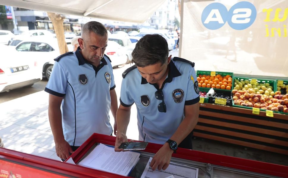 Konak Belediyesi’nden zincir marketlere sıfır atık denetimi