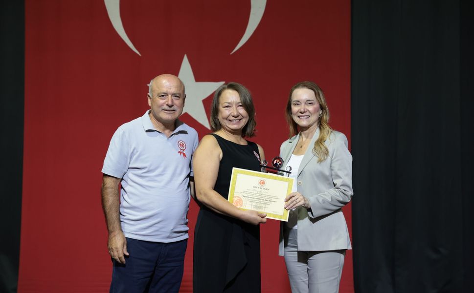 Konak’ta sporun emektarlarına vefa gecesi