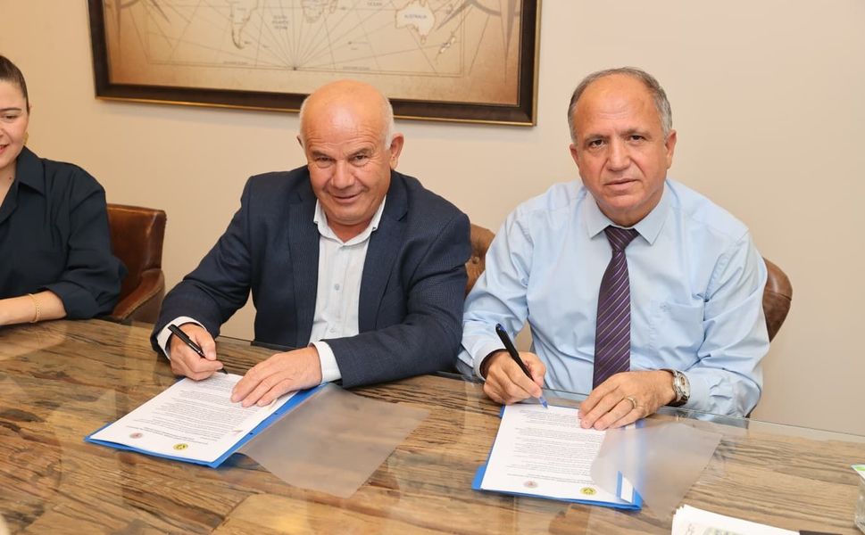 Buca’da 3. Yaş Üniversitesi için imzalar atıldı