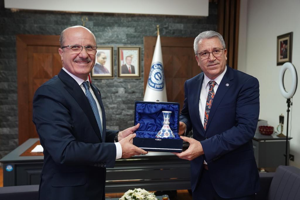 ++Prof Dr Erol Özvar Prof Dr Necdet Budak