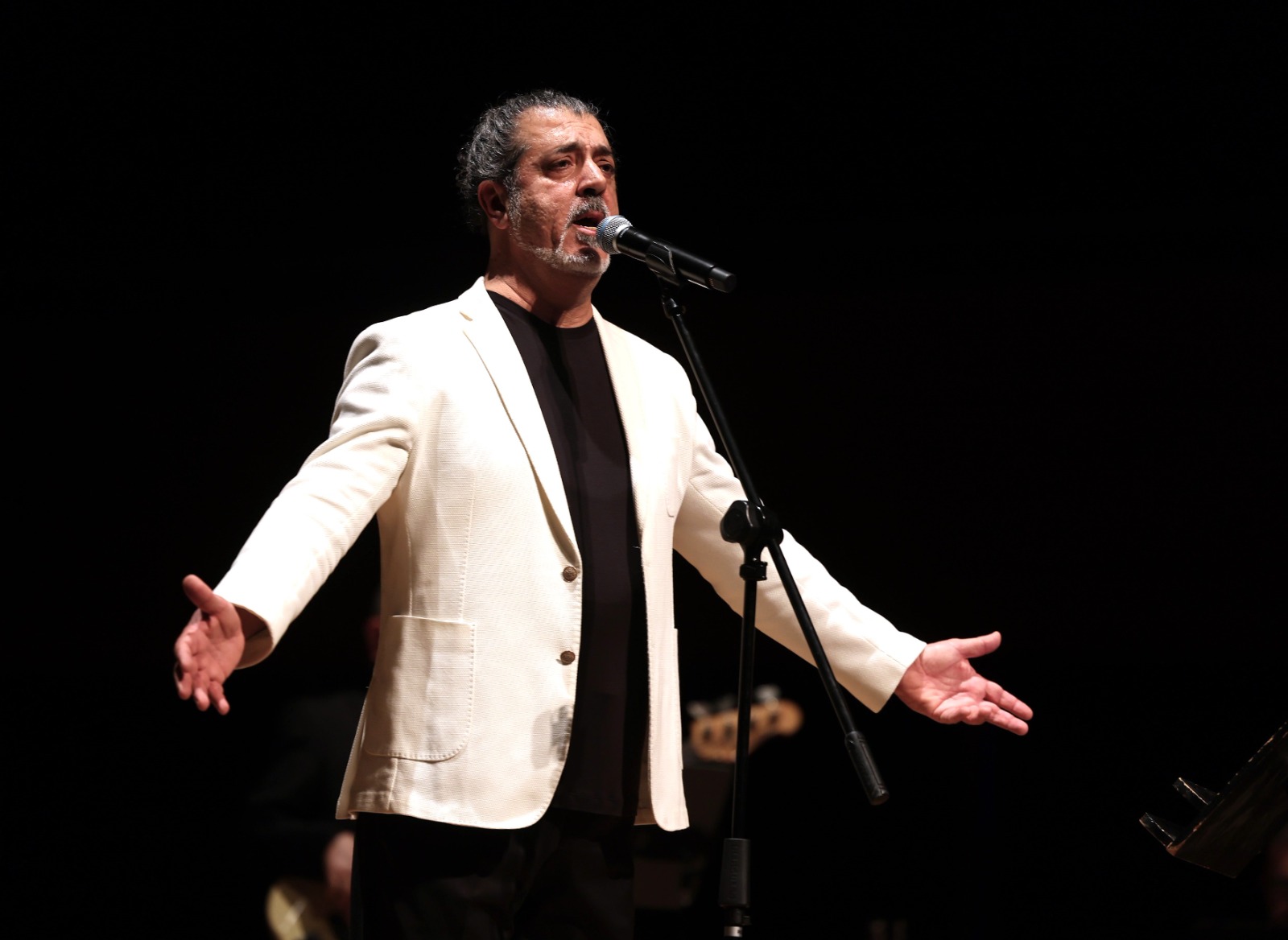 Cem Karaca Izmir De Anildi 2