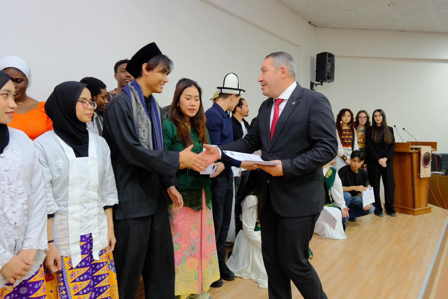 Dinar Uluslararasi Ogrenciler Bulusmasi 2