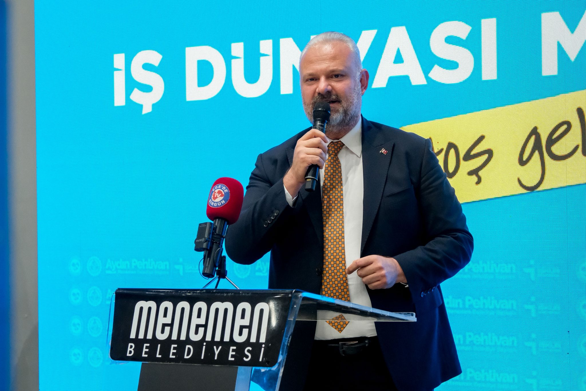 Is Dunyasi Menemende Bir Araya Geldi (3)