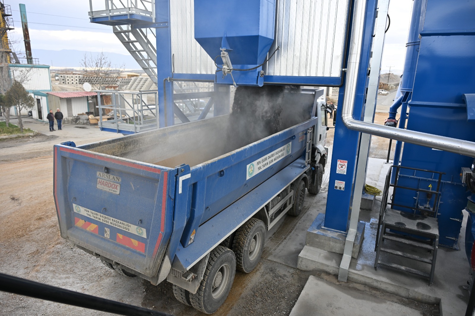 Manisa Büyükşehir Belediyesinde Asfalt Seferberliği (4)