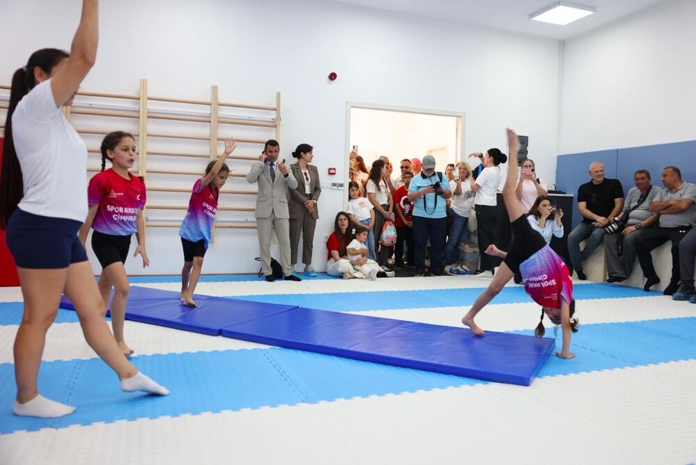Çeşme’de 19 Mayıs Coşkusu Ilıca Atatürk Kültür Ve Spor Merkezi’nin Açılışıyla Taçlandıphoto 2026 05 19 16 04 24