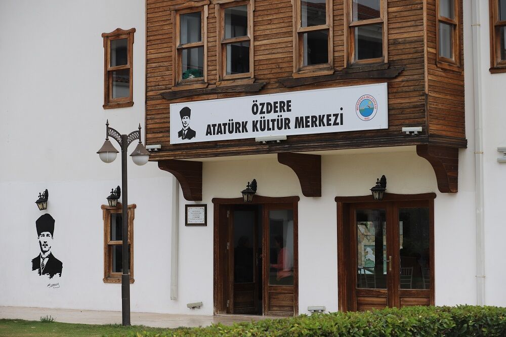 Özdere Akm