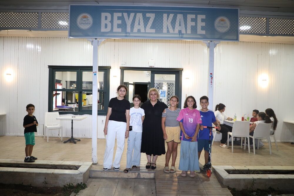 Beyaz Kafe (1)