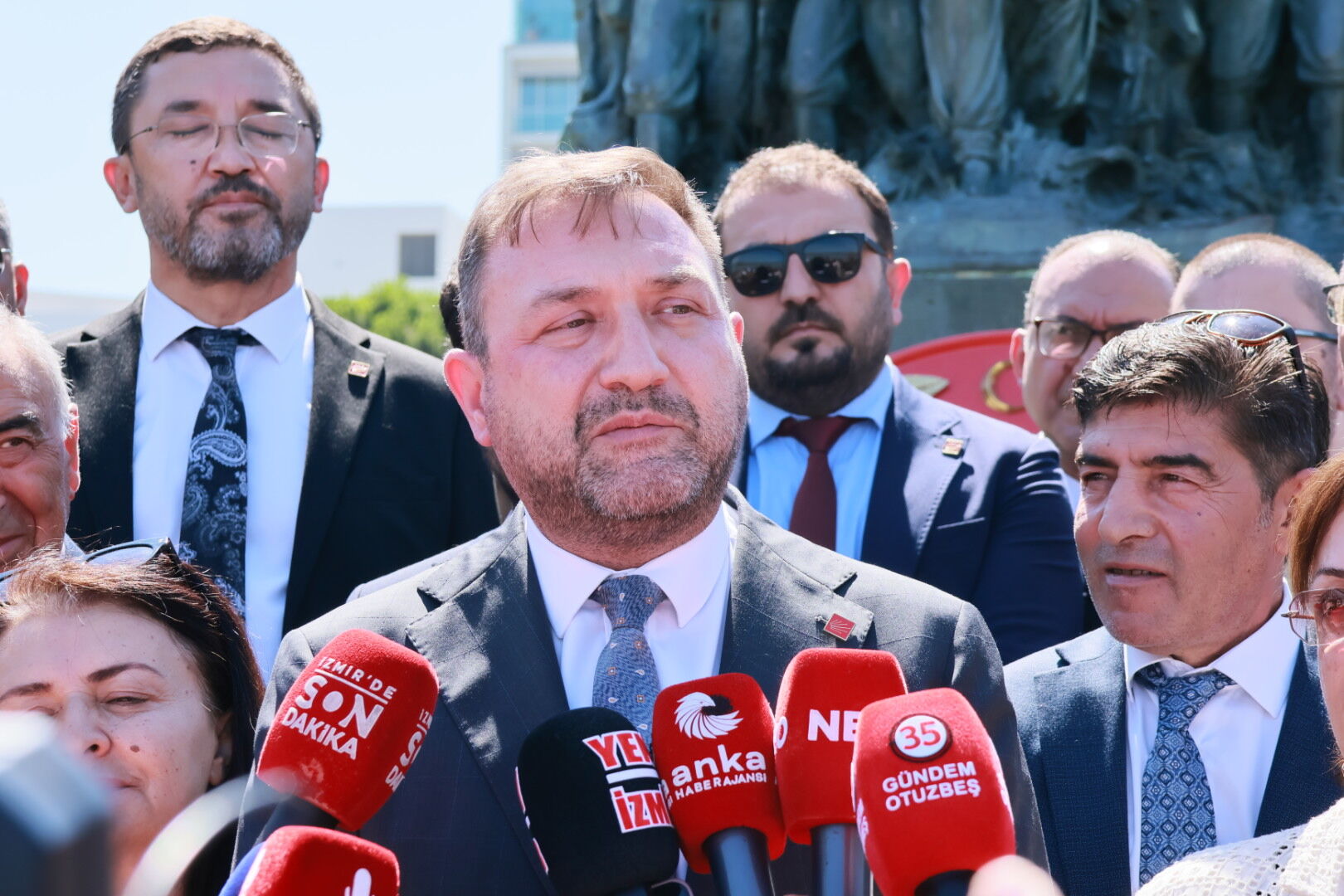 GÜMRÜKÇÜ’DEN 9 EYLÜL’DE ÇİFTE BAYRAM MESAJI