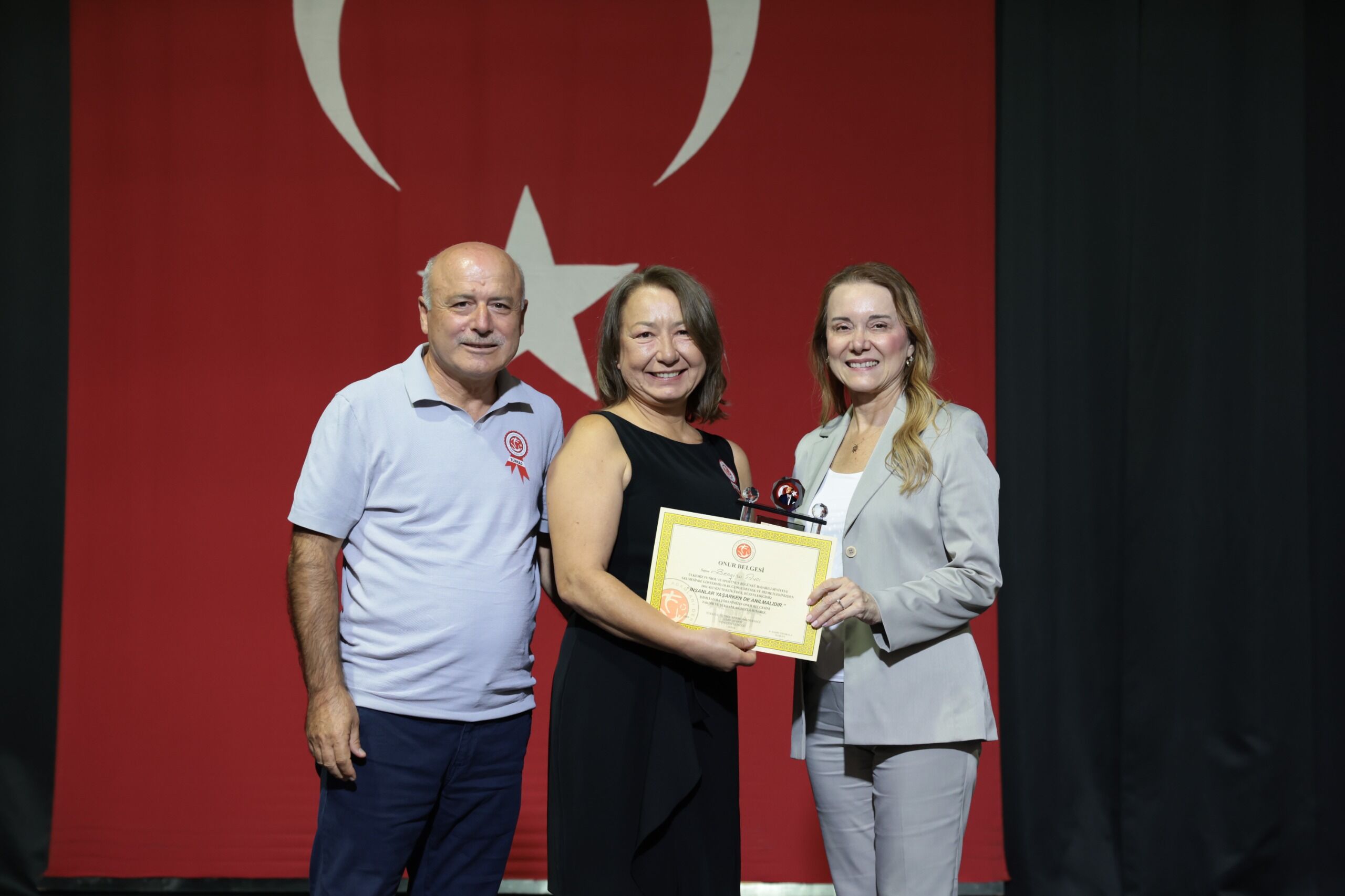Konak’ta sporun emektarlarına vefa gecesi