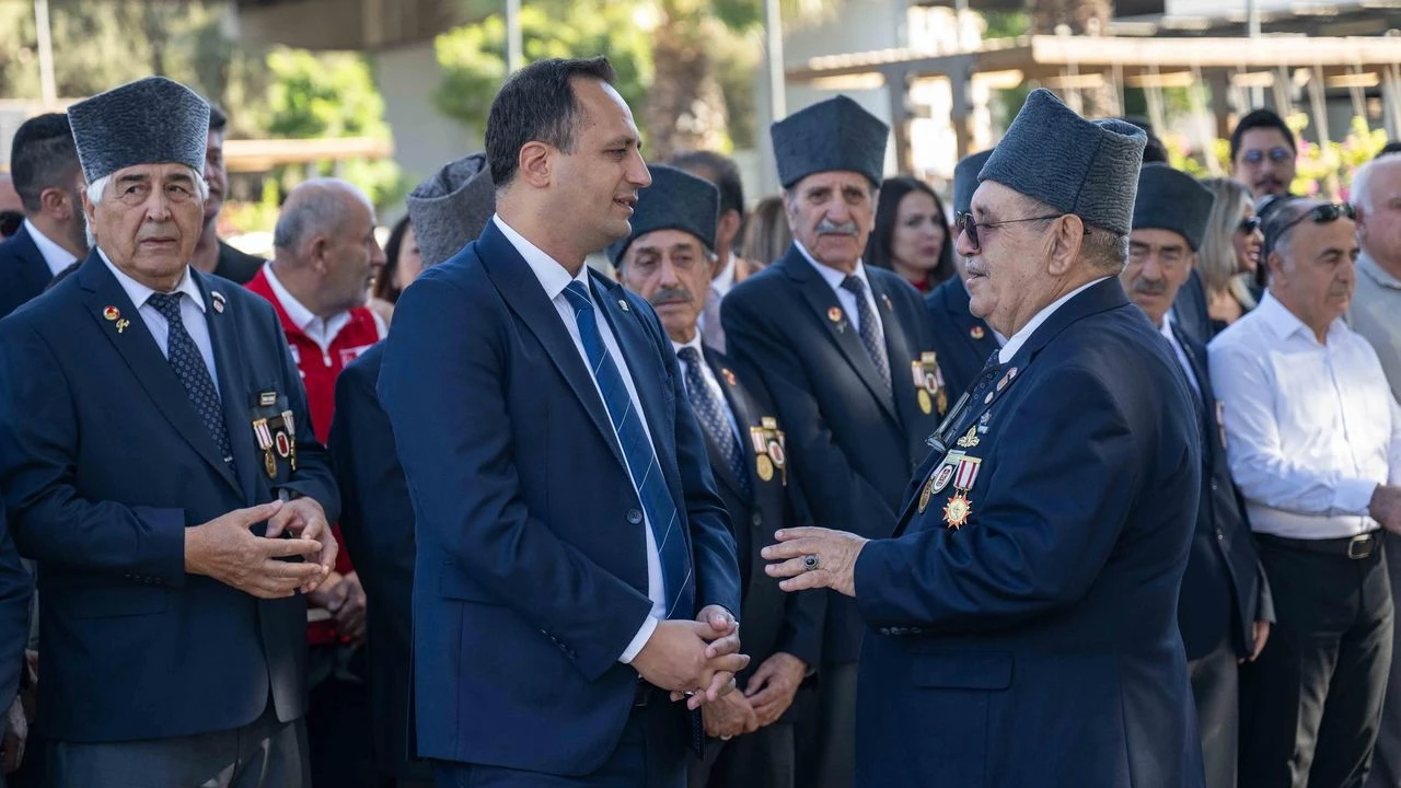 Bornova’da 9 Eylül coşkusu: Doğum günümüz kutlu olsun
