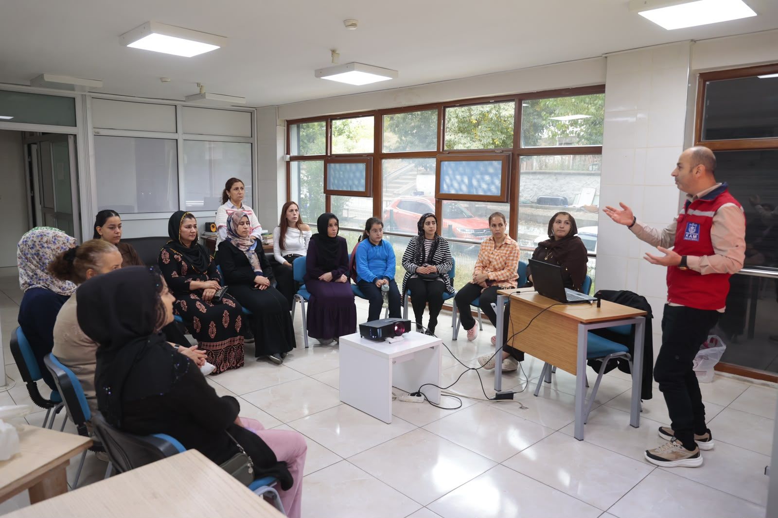 Konak’ta Afet Farkındalık Eğitimleri Devam Ediyor (2)