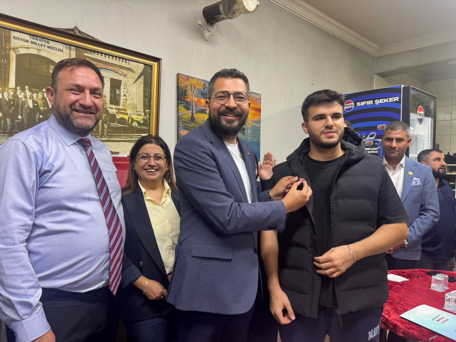 İZMİR CHP’YE SAHİP ÇIKIYOR